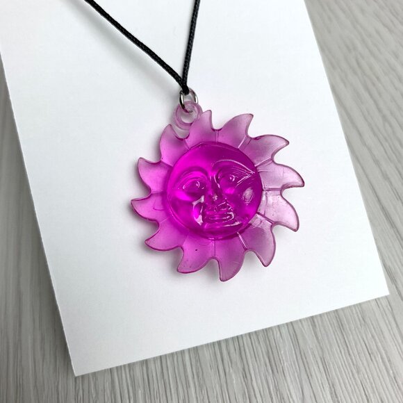 ⭐️Pink-Purple Plastic Sun Pendant/Charm - Picture 2 of 4